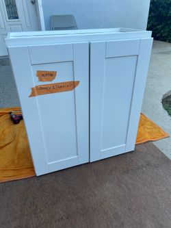 White Shaker Cabinets (READ BELOW)