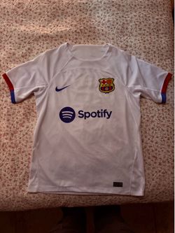 Men’s FC Barcelona away jersey 2023/2024
