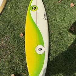 6’ Surfboard Cool Airbrush 