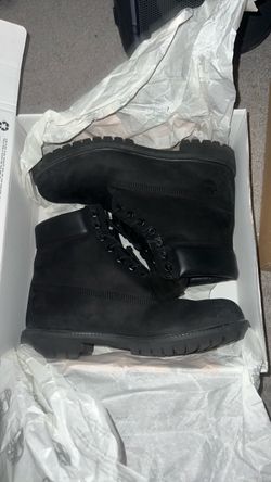 Black timberland boots