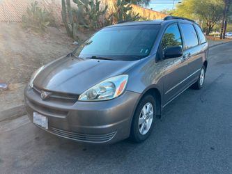 2005 Toyota Sienna 
Odometer 159610
Placas al corriente 
Tags are current 
$5,000