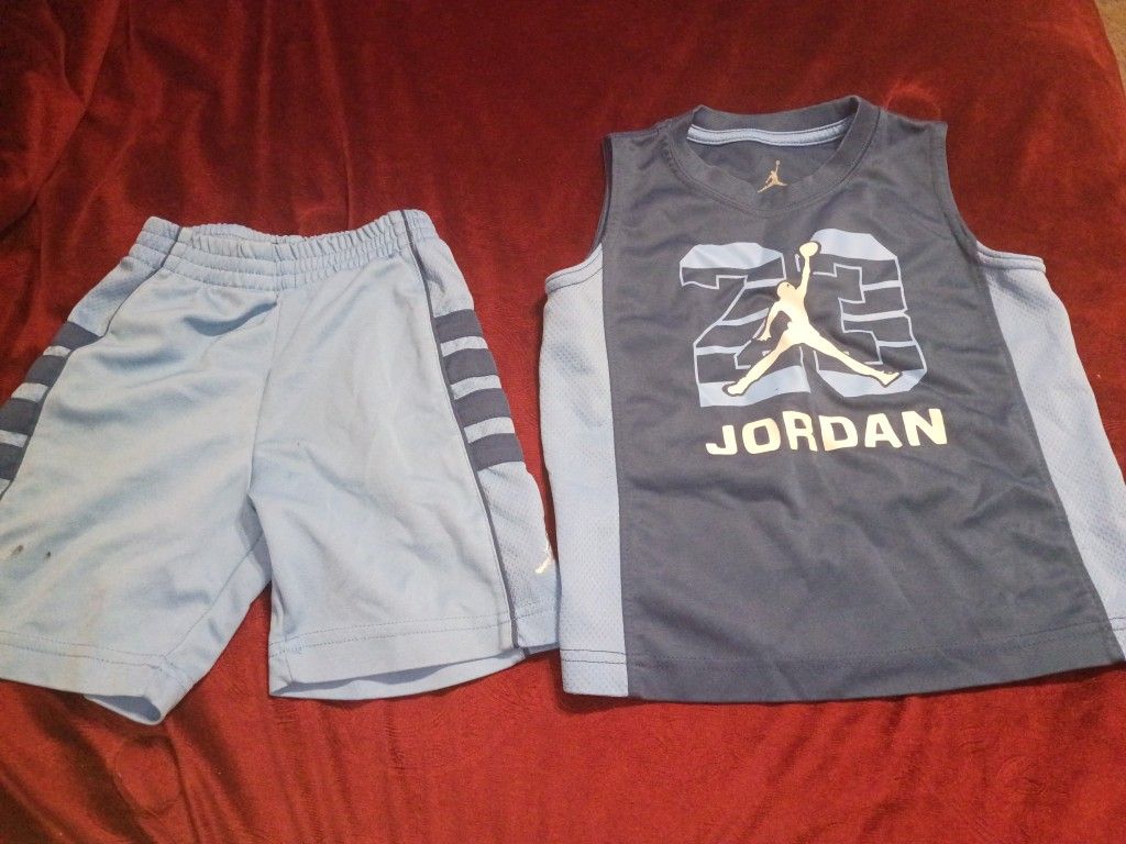 Jordan Set 3T $1