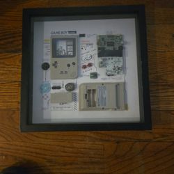 NINTENDO GAMEBOY COLLECTIBLE 