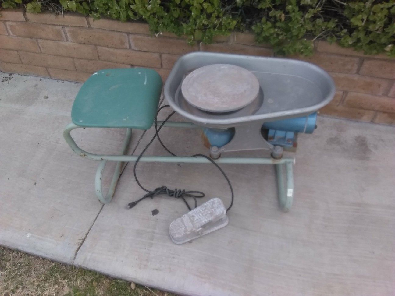 Amaco 2c-25 ELECTRIC POTTER'S WHEEL POTTERY 12" WHEEL Morse Borg Warner 58 HP 1750 RPM WHEEL 1/4 HP 2.7 AMP 1800 RPM 90V DC MOTOR