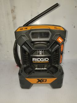 Ridgid R84084 18V AM-FM IPod MP3 Job Site Radio RT

