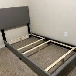 Twin Bed w/ Mattress 