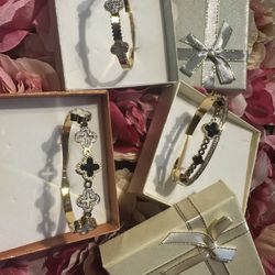 Gorgeous Women’s Stainless Steel Bracelets 