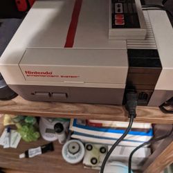 Nintendo Entertainment System Nes Console (Price Negotiable)