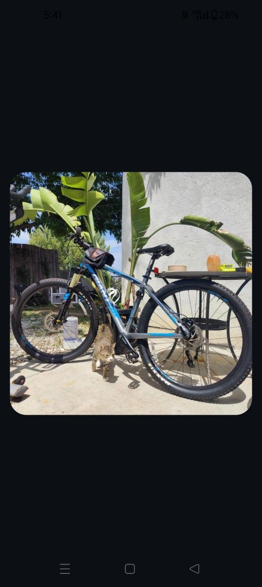 Giant Mountain Bike Talon M