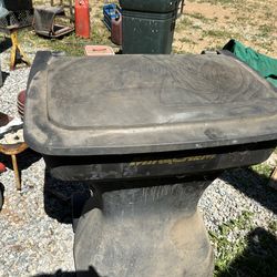 Floor model solvent tank