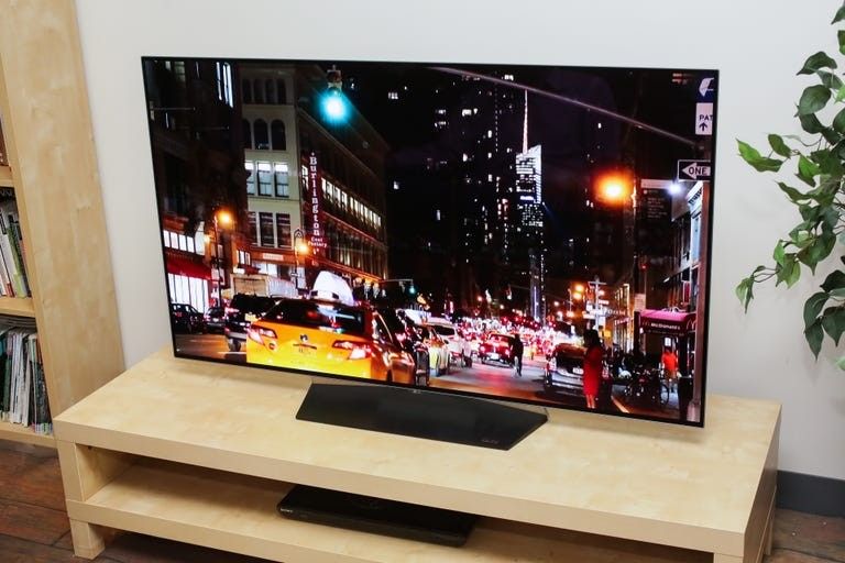 LG - 65" OLED 4K HDR TV - W/wall Mount + Roku Stick