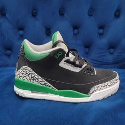 Jordan 3 Retro
Pine Green