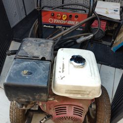 4.0 GPM Pressure Washer 600$