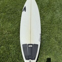 Robert’s Surfboard 