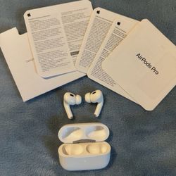 Apple AirPods Pro 2nd Generation with MagSafe Wireless Charging Case (USB‑C AND NOICE CANCELLATION)