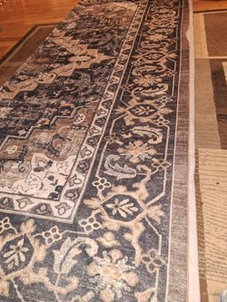 Traditional Persian-Style Area Rug 85x118
