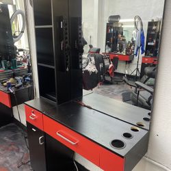 7 BARBER STATION