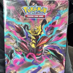 Pokémon Binder Almost Full Of Cards
