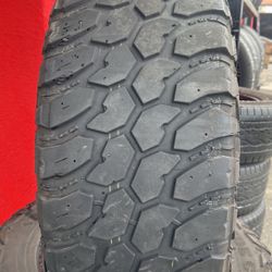 35x12.50R20 LT