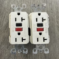 20 Amp 125v 60HZ GFCI Outlets