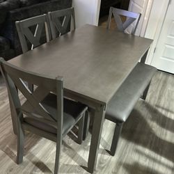 New table set