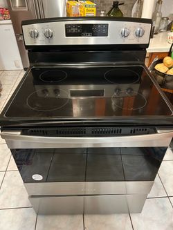 Amana electric stove range 30”