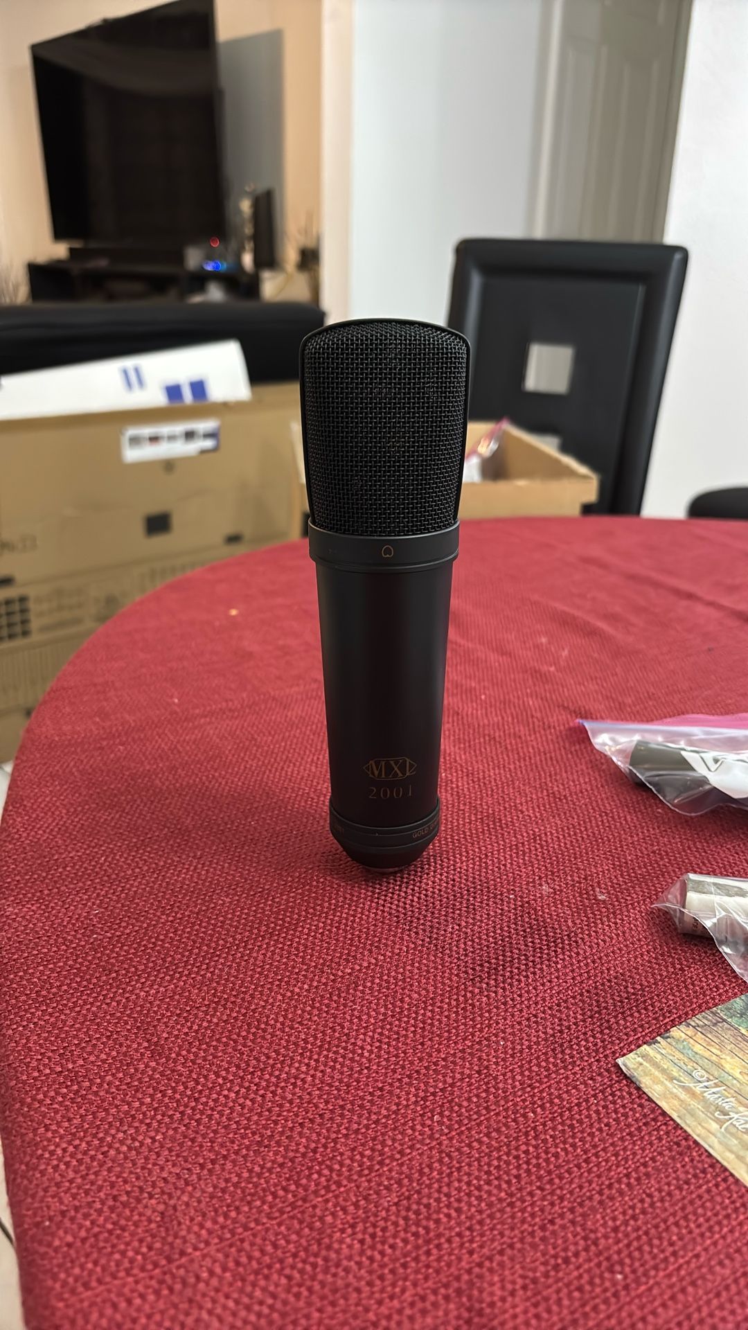 MXL 2001
