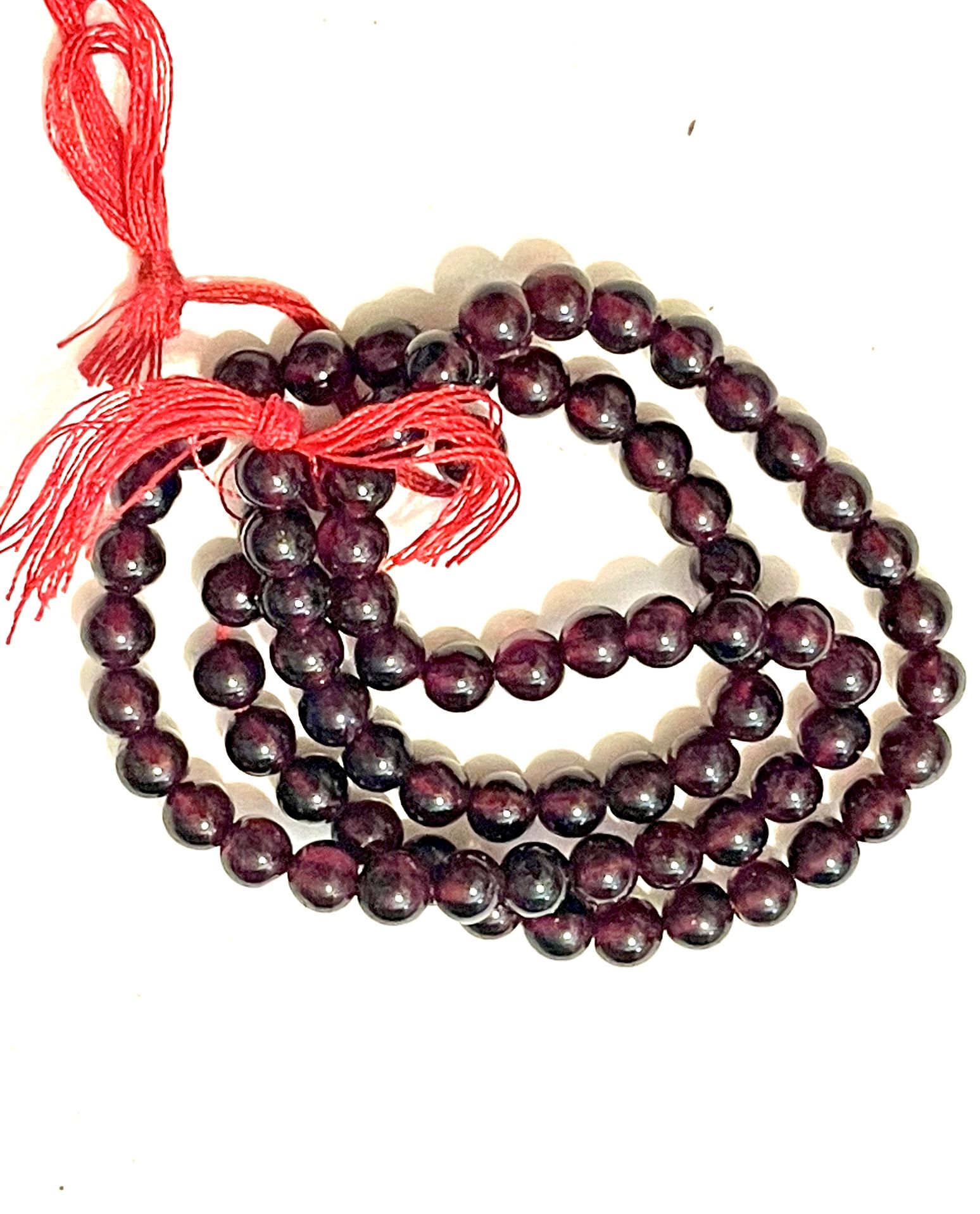 💕2 for $30!!!🌷 Strand Of 5mm Garnet Beads
