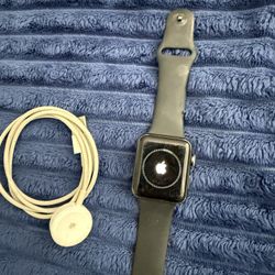 Apple Watch Series 3  42mm 