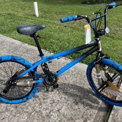 20" Kent Maddgear Child Bicycle