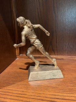 Cross Country Running Girl Statue For $5