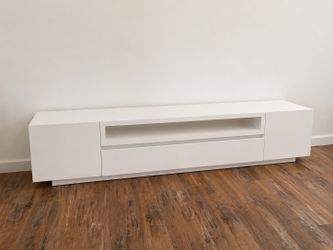 Tv stand white