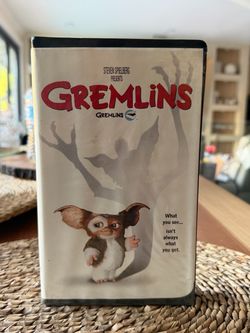 Original 1999 Gremlins Full length VHS Cassette Clamshell
