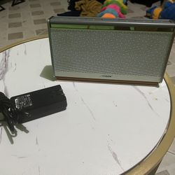 Bose SoundLink II Mobile Speaker 404600 White Leather Special Edition Bluetooth 