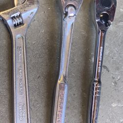 Two Ratchets 1/2   And One Adjustable  Total 25