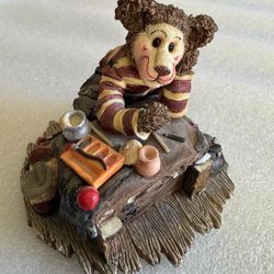 BOYD BEARS AND FRIENDS-THE WORLD IS A LOOKING GLASS