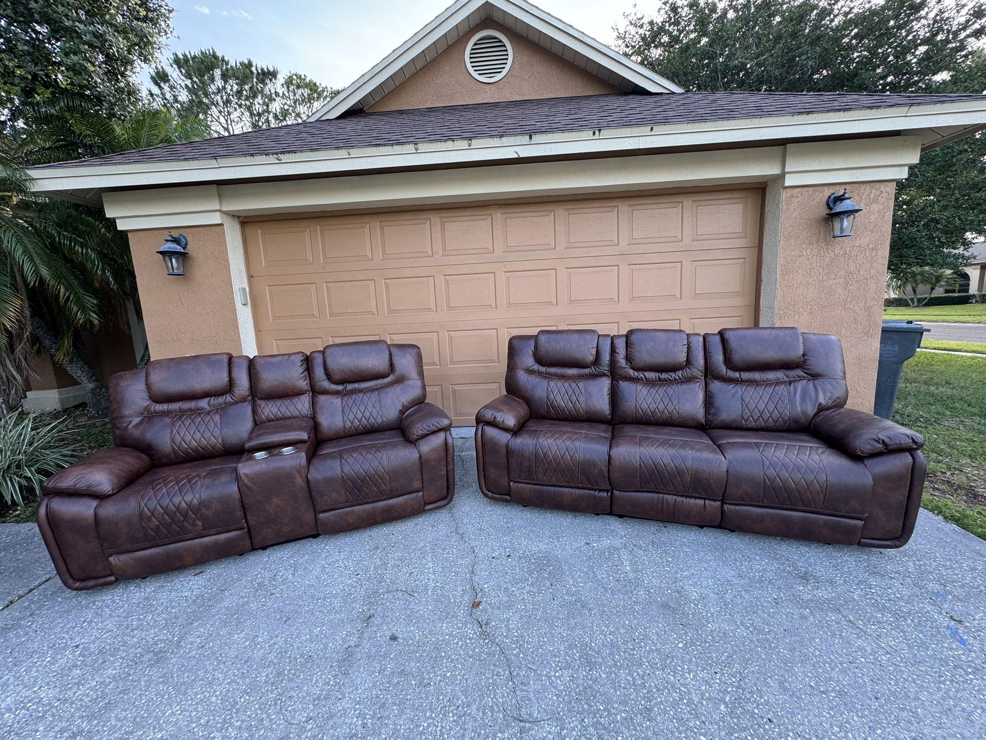 Leather Couch And Loveseat Recliners. Like New Conditions. Delivery Available 