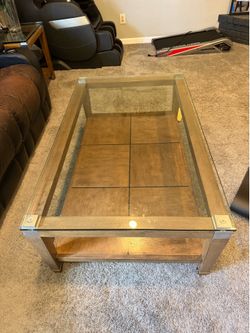 Coffee table end table and lamp