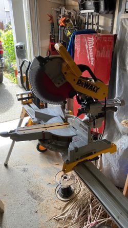 12” Dewalt mitre saw
