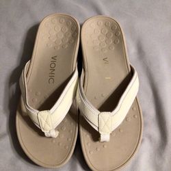 Vionic Flip Flop Sandal Size 6