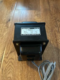 Sugano Electric LabCo SU-1000 Transformer Input 110V to 120v / USED