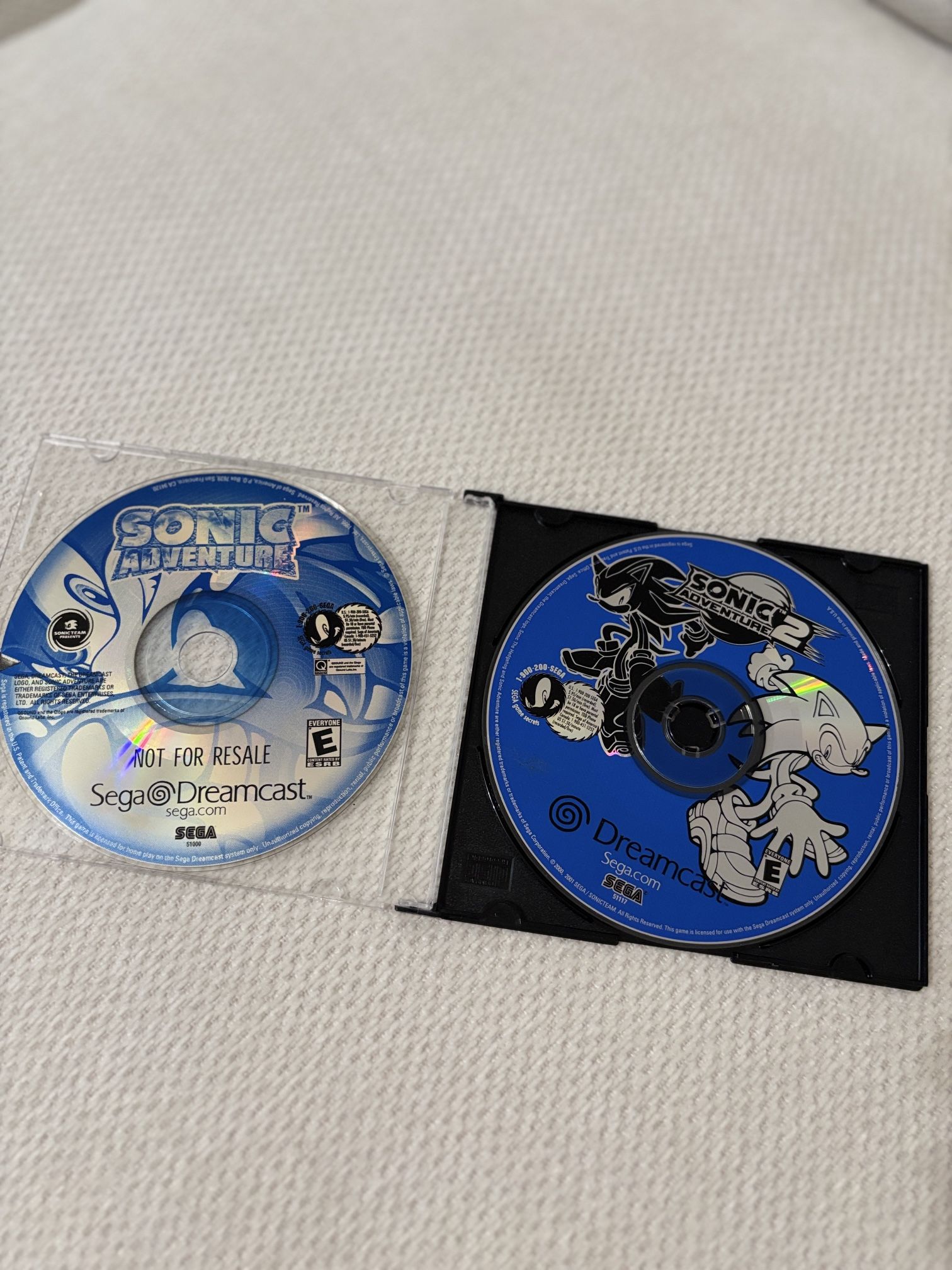 Sega Dreamcast Sonic Adventure 1 & 2