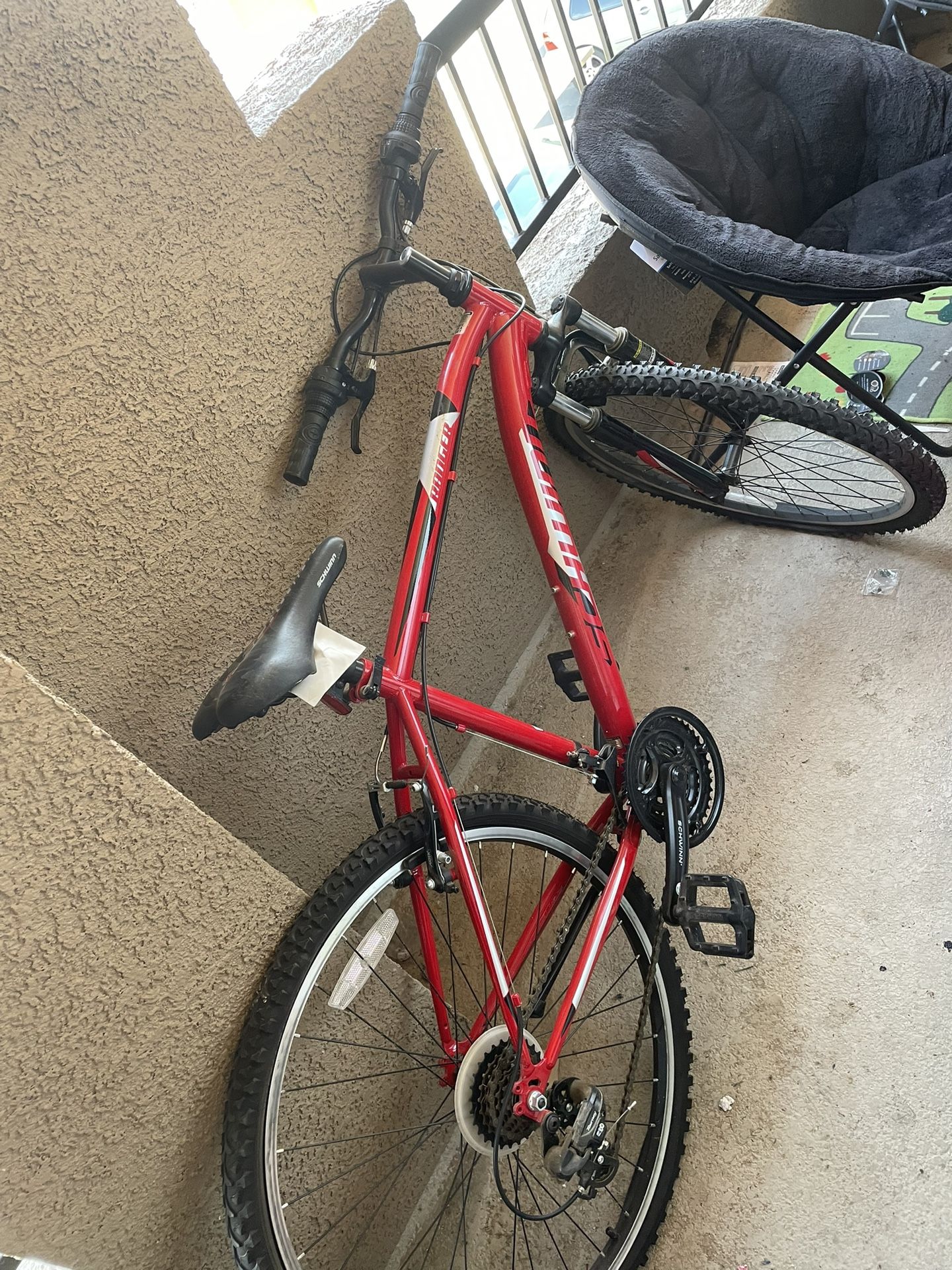 Mens Schwinn 26” Ranger Mountain Bike Red