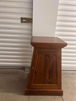 Set of pier one import pyramid collection, end tables