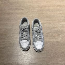 Used Nike Dunks (need To Sell Moving Asap) Negotiable On Price 