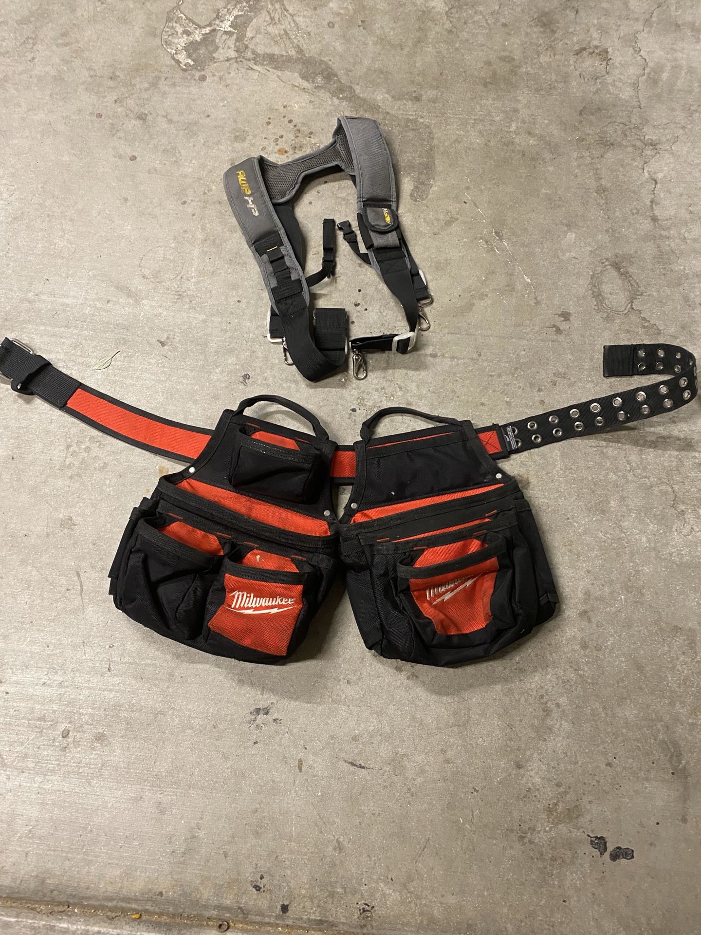 Milwaukee tool belt with suspenders