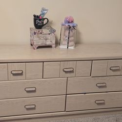 Queen Size Bed Set