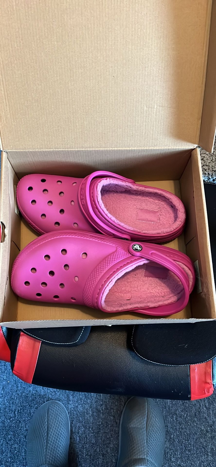 Men’s Pink Fur Lined Crocs Size 10