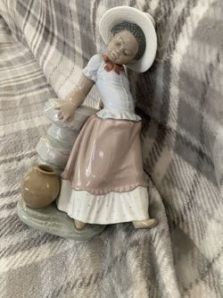 Lladro #5158 A Steppin’s Time Black Figurine