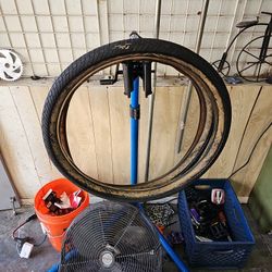 24x2.10 Kenda Tire